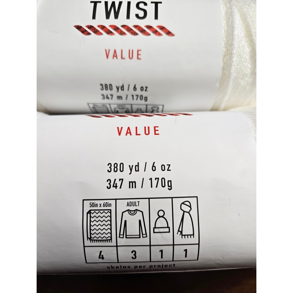 Big‎ Twist Value Acrylic Yarn White 380 Yards 6 oz Knitting Crochet Craft - Picture 3 of 6